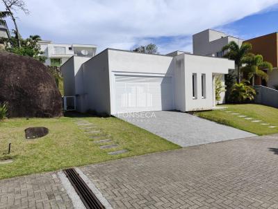 Casa em Condom�nio para Venda, em Florian�polis, bairro Cacup�, 3 dormit�rios, 3 banheiros, 2 su�tes, 2 vagas
